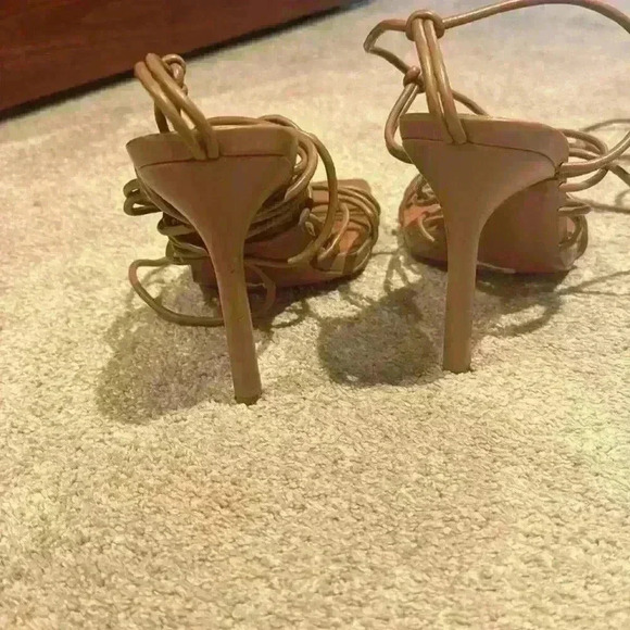 ASOS DESIGN Nina strappy tie leg heeled sandals in beige size 8 - Picture 3 of 3